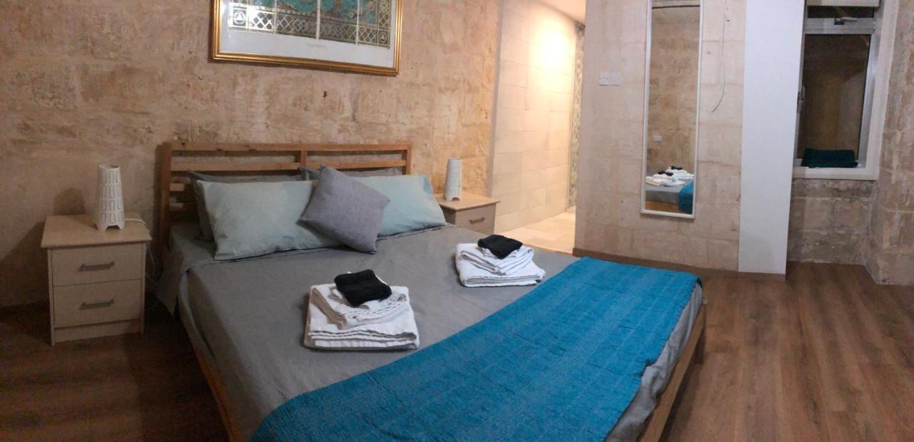 Floriana Cosy Townhouse Appartement Buitenkant foto