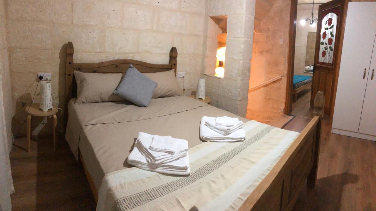 Floriana Cosy Townhouse Appartement Buitenkant foto