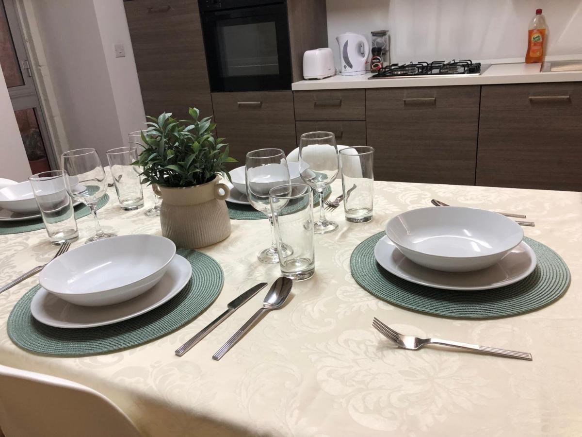 Floriana Cosy Townhouse Appartement Buitenkant foto